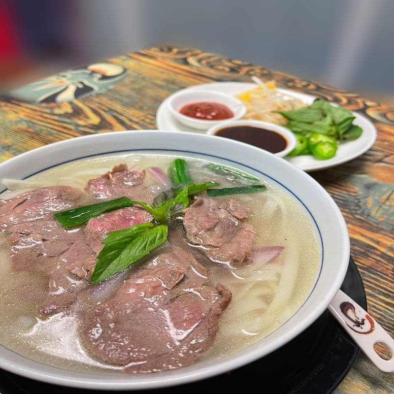 Pho (L)